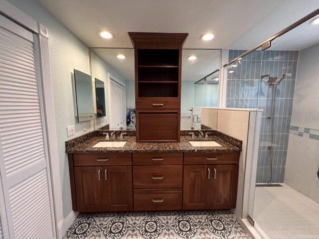 146 GIRALDA BOULEVARD NE, St Petersburg, FL 33704