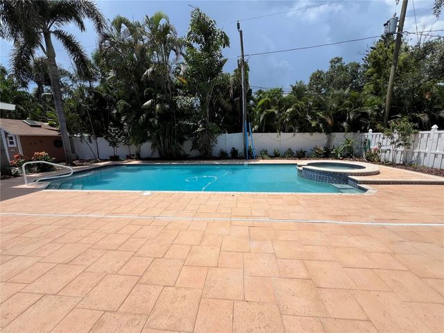 146 GIRALDA BOULEVARD NE, St Petersburg, FL 33704