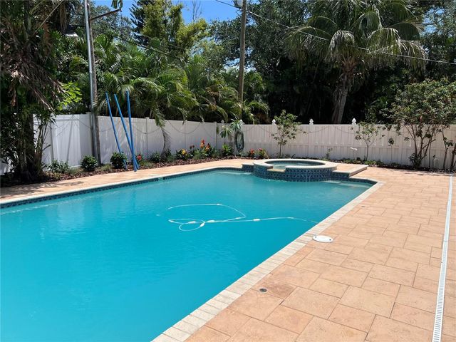146 GIRALDA BOULEVARD NE, St Petersburg, FL 33704