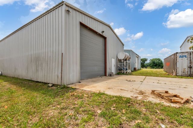 184 Buncombe Rd, Belvidere, TN 37306