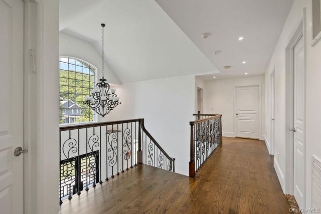 4 Beaver Pond Court, Stony Point, NY 10980