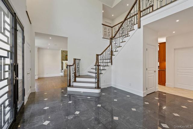 4 Beaver Pond Court, Stony Point, NY 10980