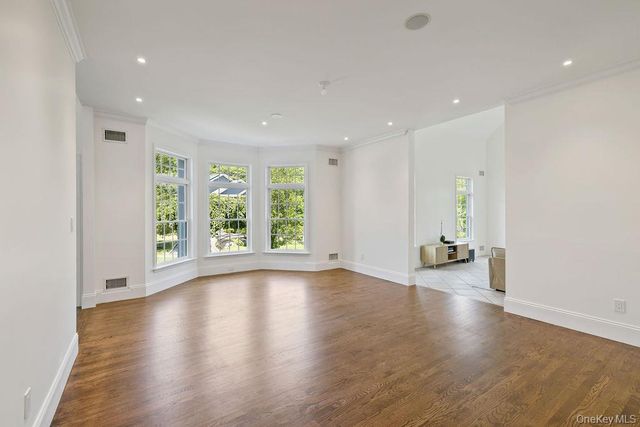 4 Beaver Pond Court, Stony Point, NY 10980