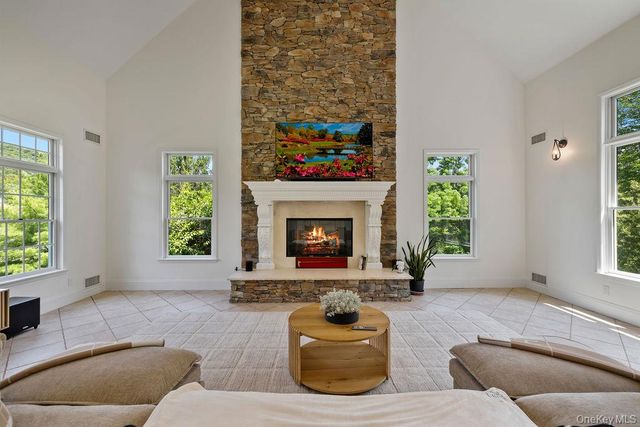 4 Beaver Pond Court, Stony Point, NY 10980