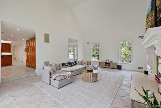 4 Beaver Pond Court, Stony Point, NY 10980