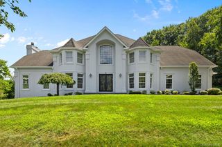 4 Beaver Pond Court, Stony Point, NY 10980