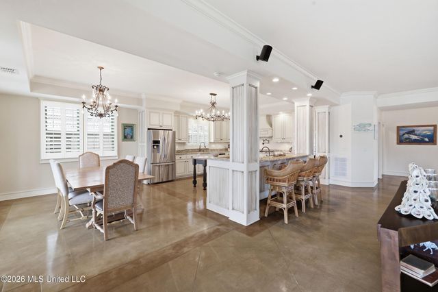 68 Bayou Circle, Gulfport, MS 39507