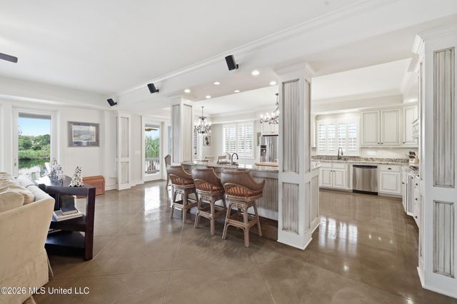 68 Bayou Circle, Gulfport, MS 39507