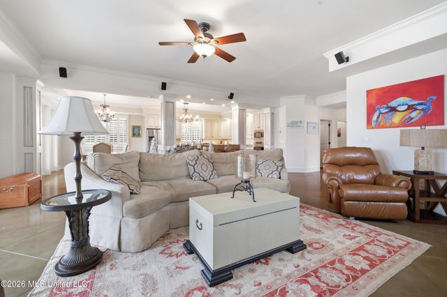 68 Bayou Circle, Gulfport, MS 39507