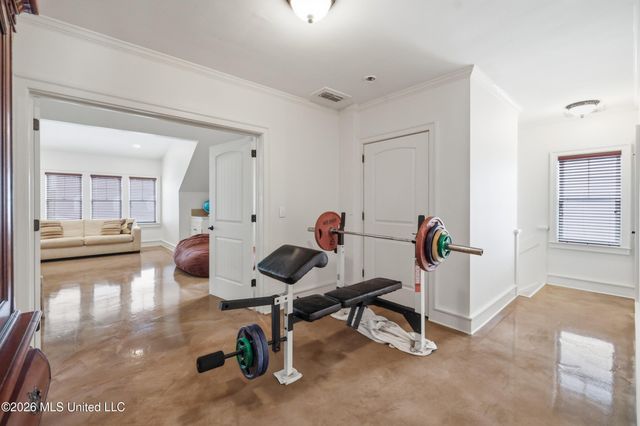 68 Bayou Circle, Gulfport, MS 39507