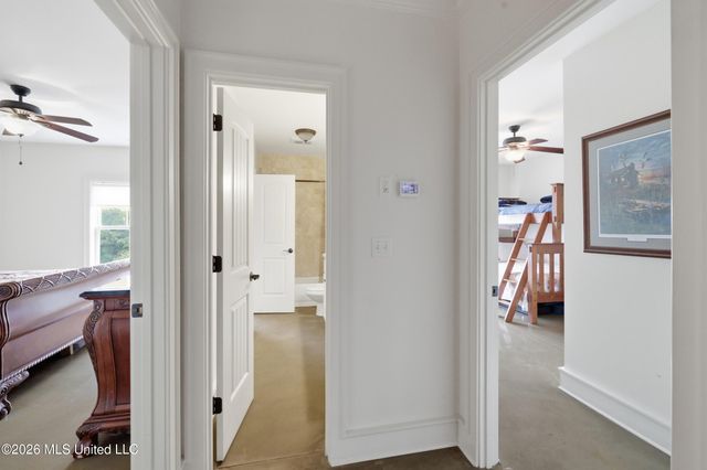 68 Bayou Circle, Gulfport, MS 39507