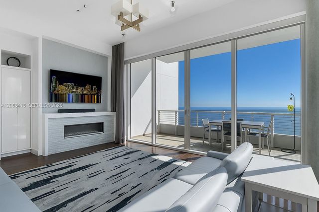 900 Brickell Key Boulevard 2904, Miami, FL 33131