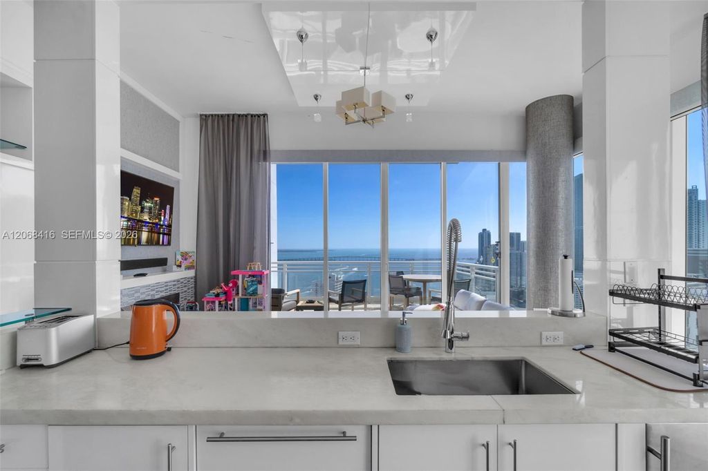 900 Brickell Key Boulevard 2904, Miami, FL 33131