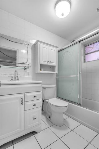 1330 W 54th Street 302C, Hialeah, FL 33012