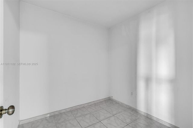 1330 W 54th Street 302C, Hialeah, FL 33012