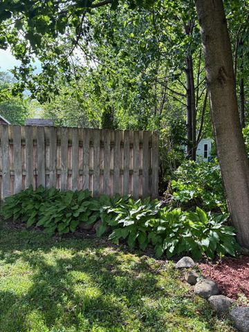 404 Cedar Street, Three Oaks, MI 49128
