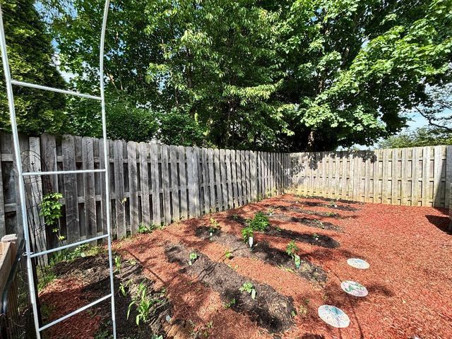404 Cedar Street, Three Oaks, MI 49128