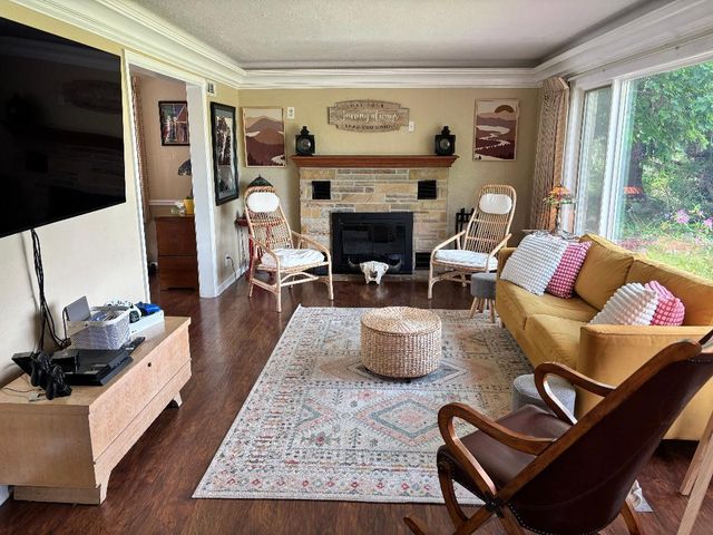 404 Cedar Street, Three Oaks, MI 49128