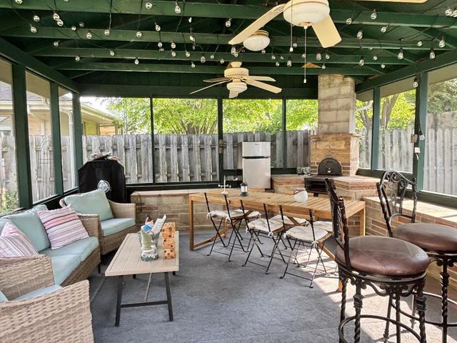 404 Cedar Street, Three Oaks, MI 49128