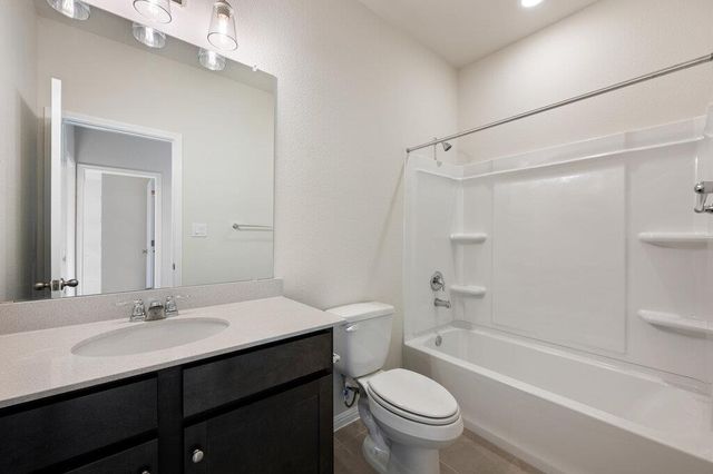 121 Baron Von Gator DR, San Marcos, TX 78666