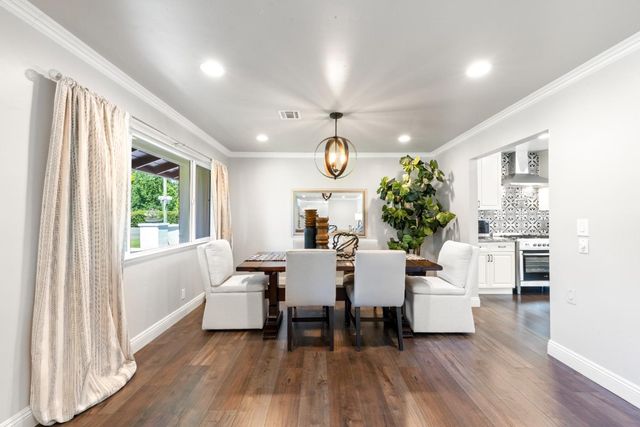 590 Kevington Ct, Sacramento, CA 95864