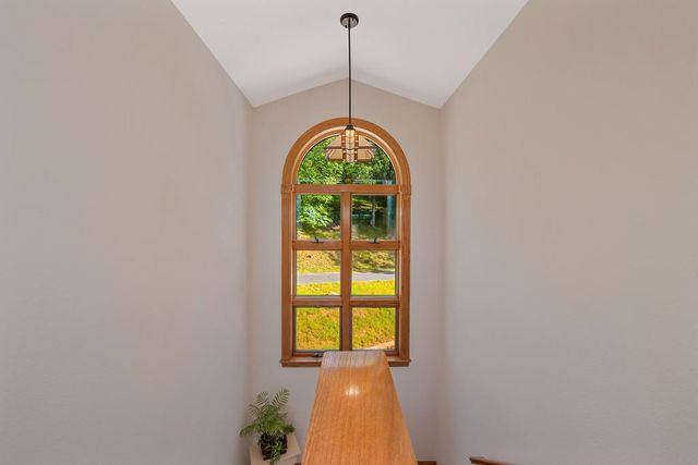 3120 Verde Robles Ct, Camino, CA 95709