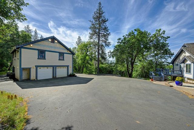 3120 Verde Robles Ct, Camino, CA 95709