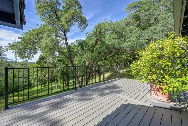 3120 Verde Robles Ct, Camino, CA 95709