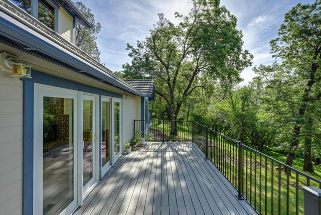 3120 Verde Robles Ct, Camino, CA 95709