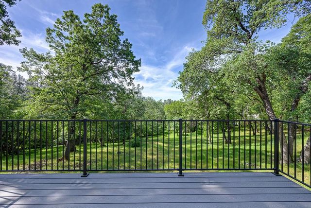 3120 Verde Robles Ct, Camino, CA 95709