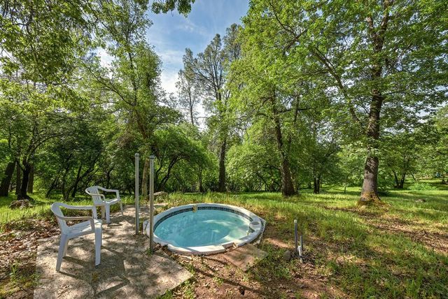 3120 Verde Robles Ct, Camino, CA 95709