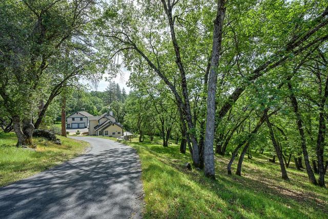 3120 Verde Robles Ct, Camino, CA 95709