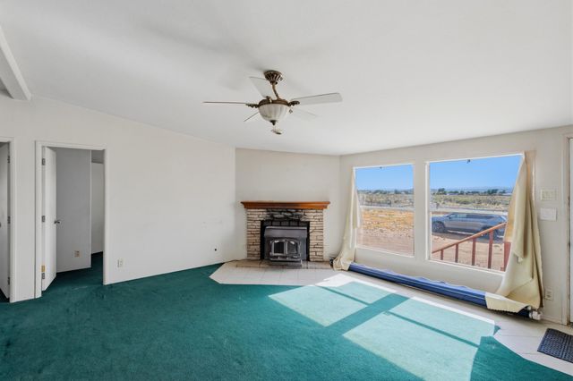8 Lavanda Lane, Los Lunas, NM 87031