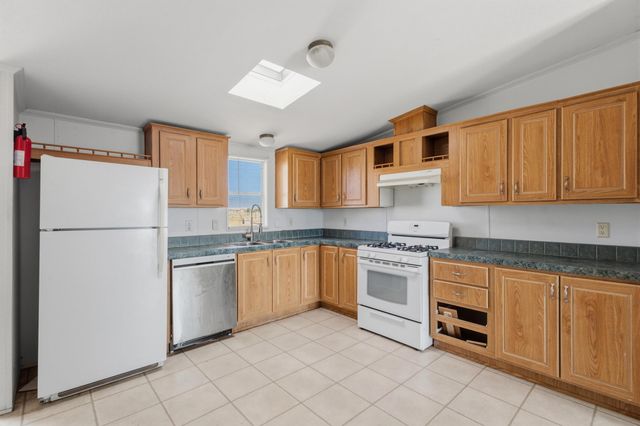 8 Lavanda Lane, Los Lunas, NM 87031