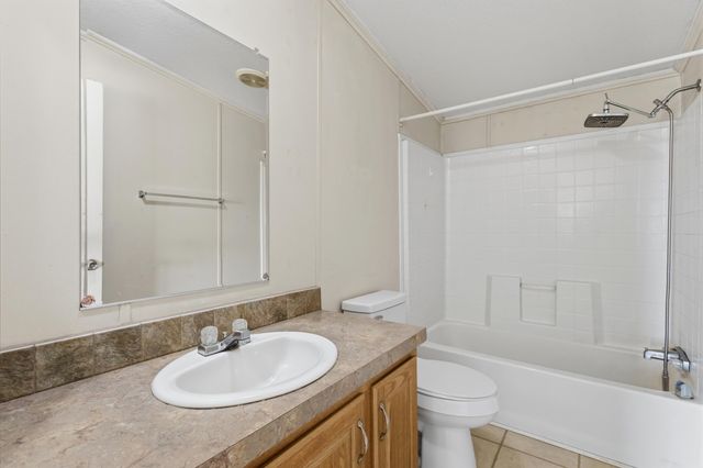 8 Lavanda Lane, Los Lunas, NM 87031