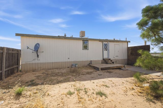 8 Lavanda Lane, Los Lunas, NM 87031