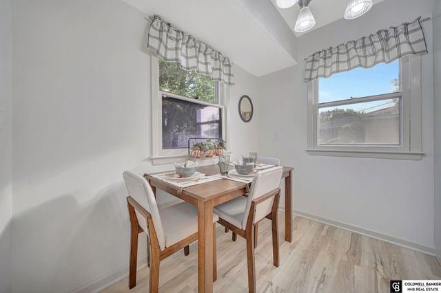 122 W Saunders Avenue, Lincoln, NE 68521