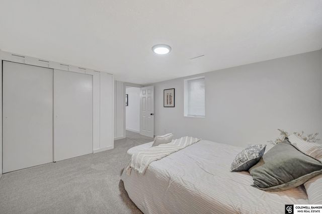 122 W Saunders Avenue, Lincoln, NE 68521