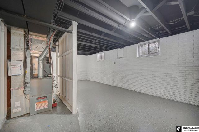 122 W Saunders Avenue, Lincoln, NE 68521