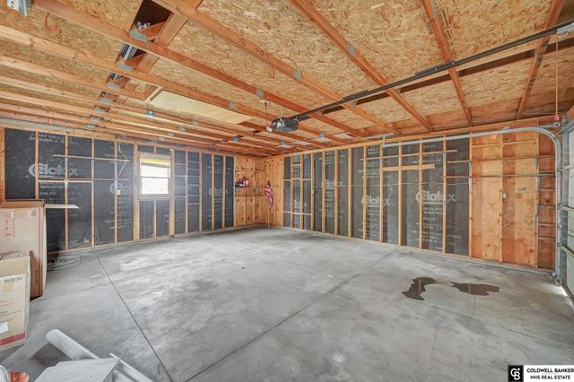 122 W Saunders Avenue, Lincoln, NE 68521