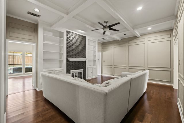 2709 Devonshire Drive, Carrollton, TX 75007