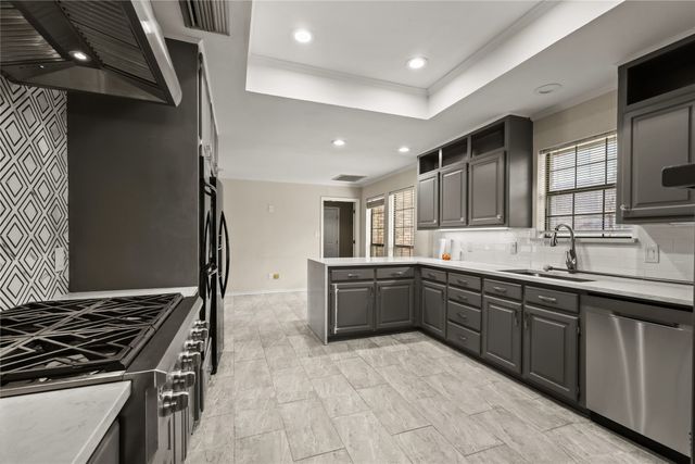 2709 Devonshire Drive, Carrollton, TX 75007