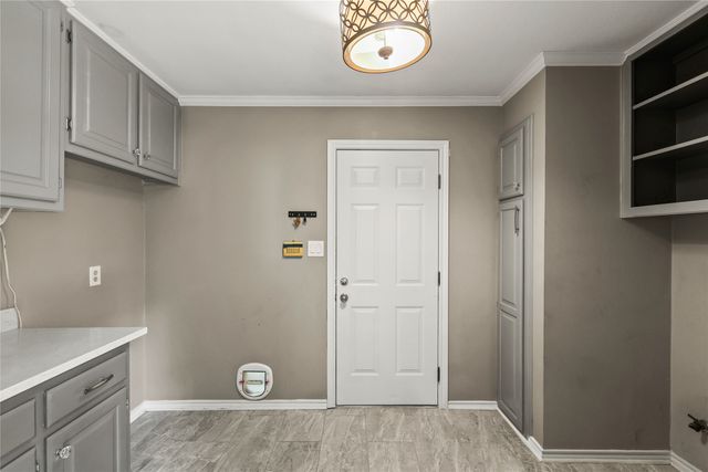 2709 Devonshire Drive, Carrollton, TX 75007