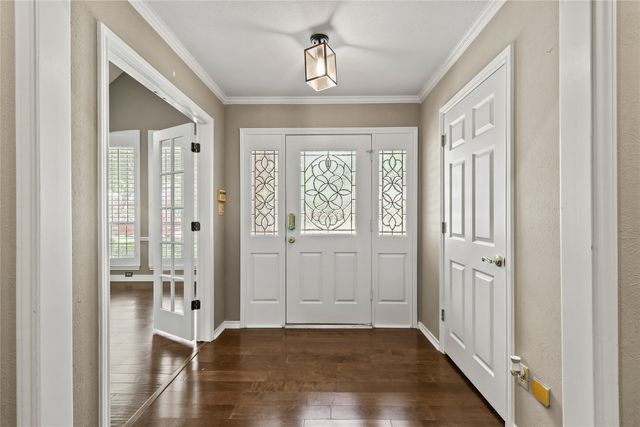 2709 Devonshire Drive, Carrollton, TX 75007