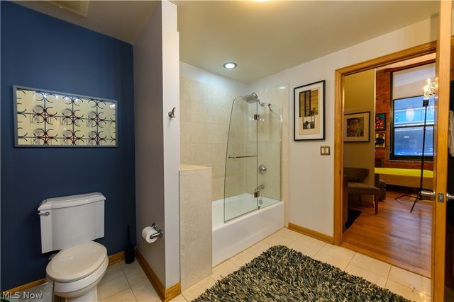 635 W Lakeside Avenue, Cleveland, OH 44113