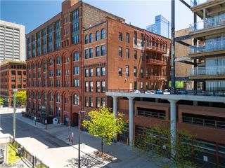 635 W Lakeside Avenue, Cleveland, OH 44113