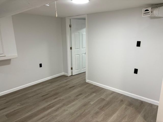 327 Dover Street, Bridgeport, CT 06610