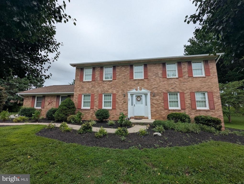 1921 TWIN LAKES DR, Jarrettsville, MD 21084