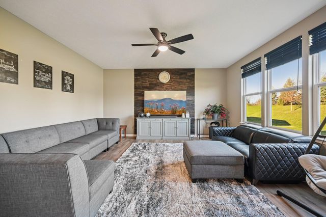 573 Eagle Walk Road, Delaware, OH 43015