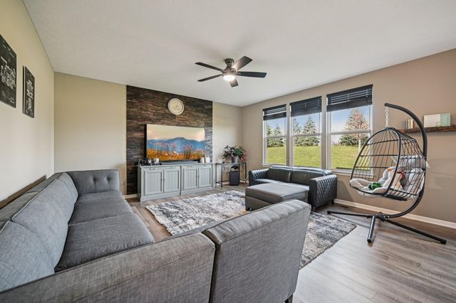 573 Eagle Walk Road, Delaware, OH 43015